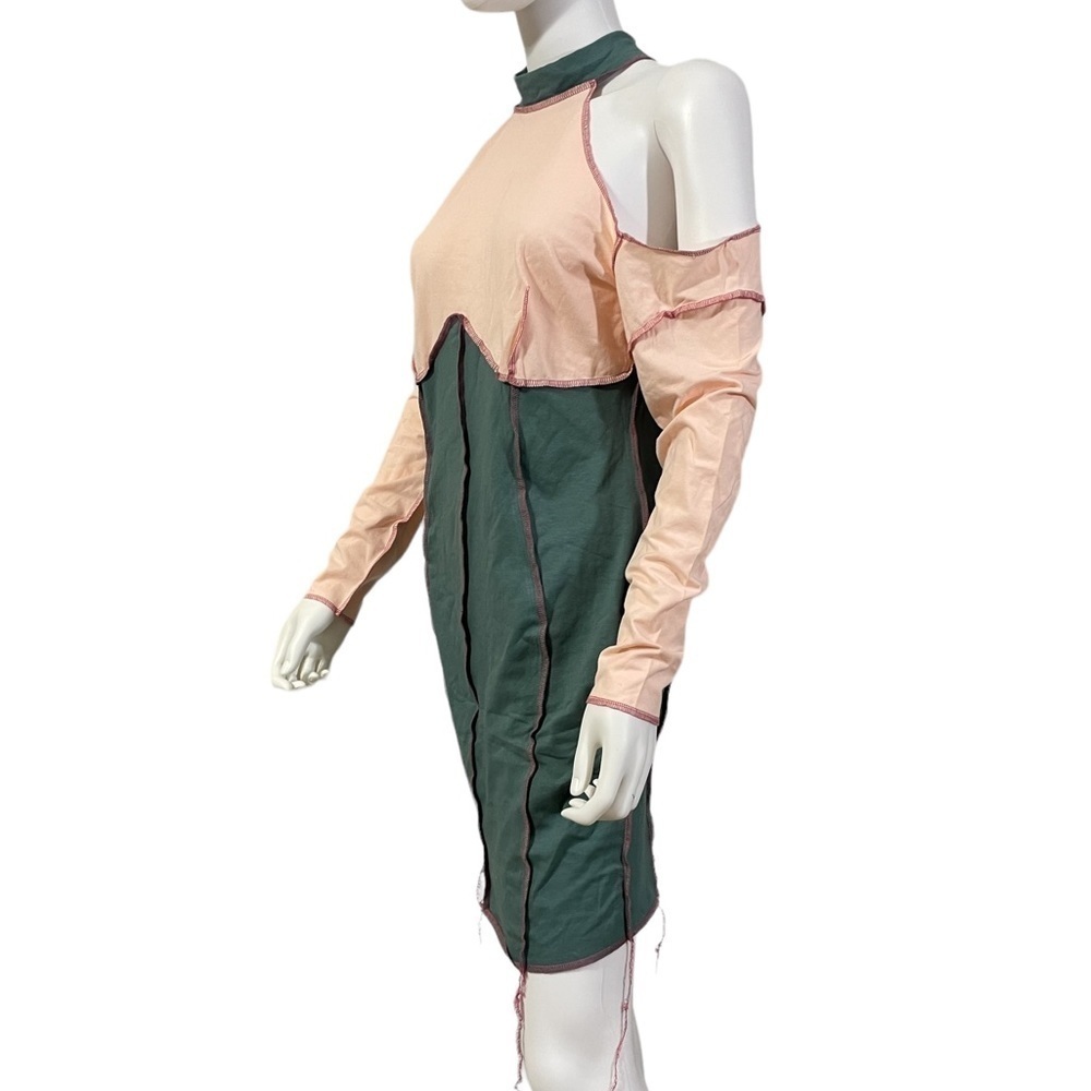 Color Block Cold Shoulder Dress
New - Picture 3 of 5